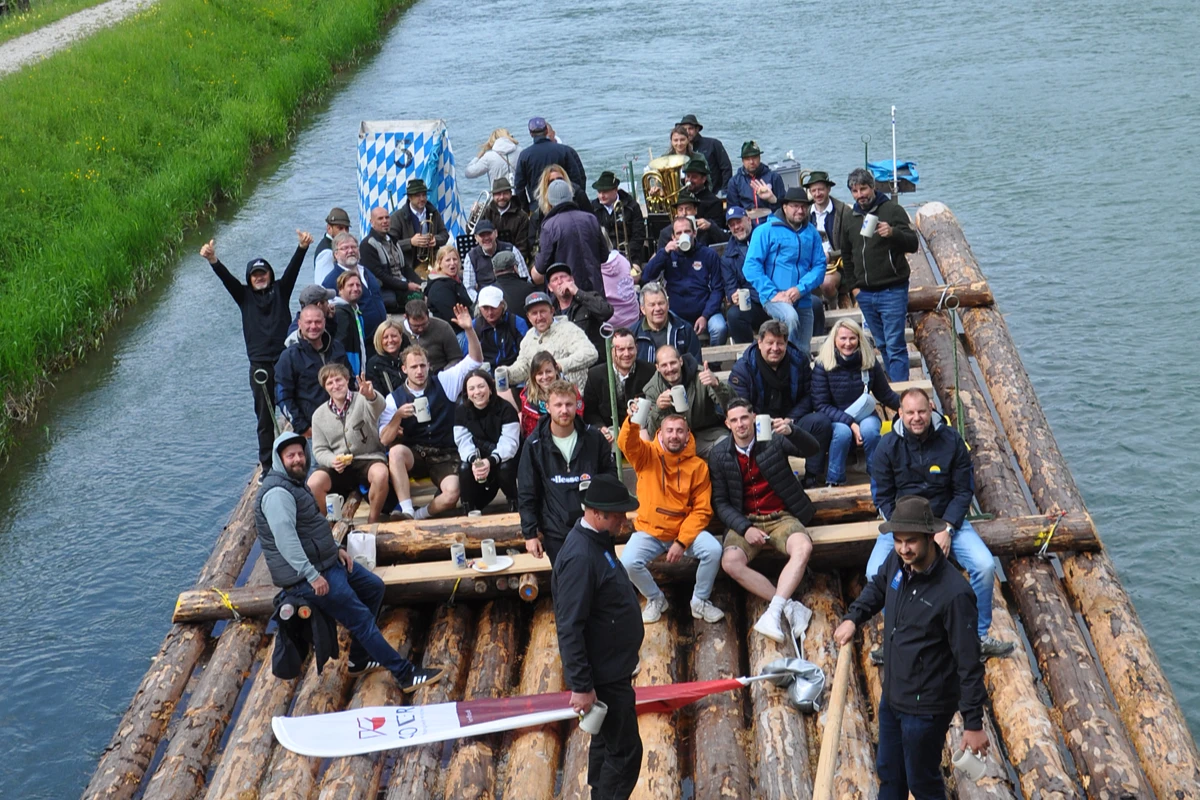 Ausflug von 5 Seen Solar zur Isar-Floßfahrt